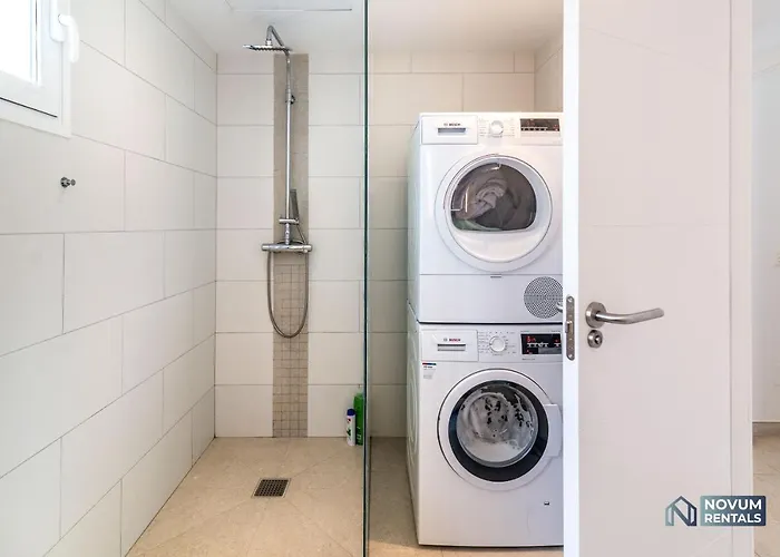 아파트 Renovated Penthouse In Naranjos 마르베야