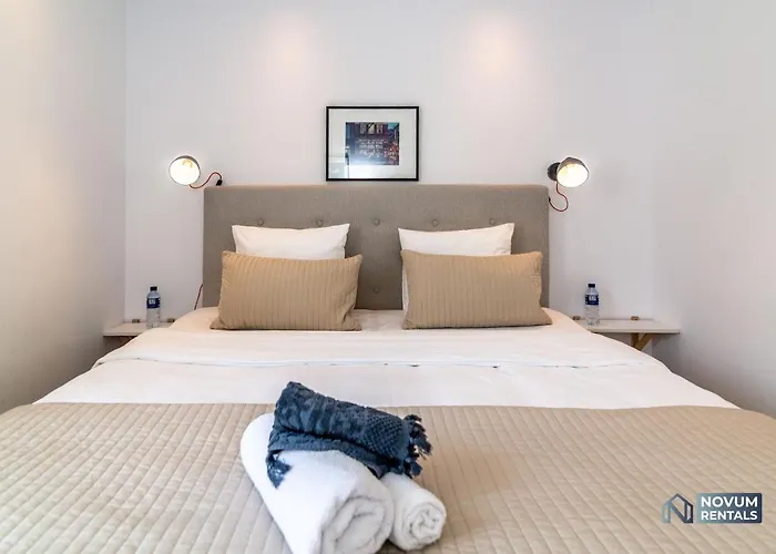 Renovated Penthouse In Naranjos *