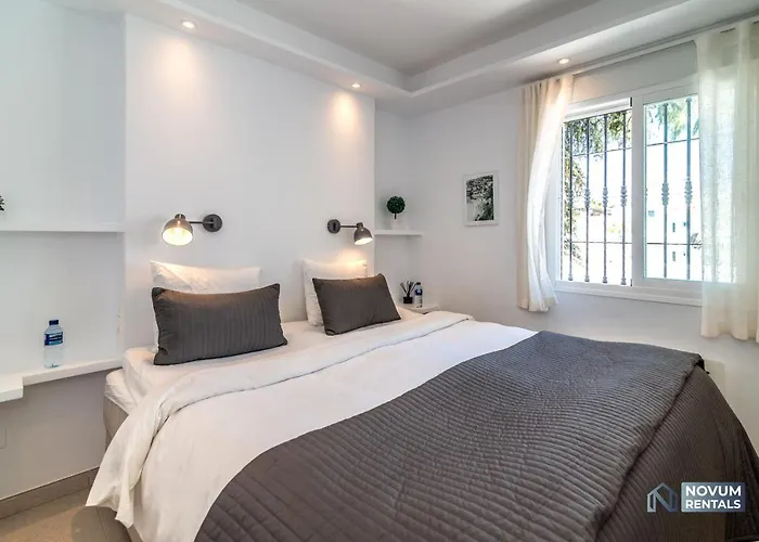 Renovated Penthouse In Naranjos *