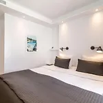 Renovated Penthouse In Naranjos *