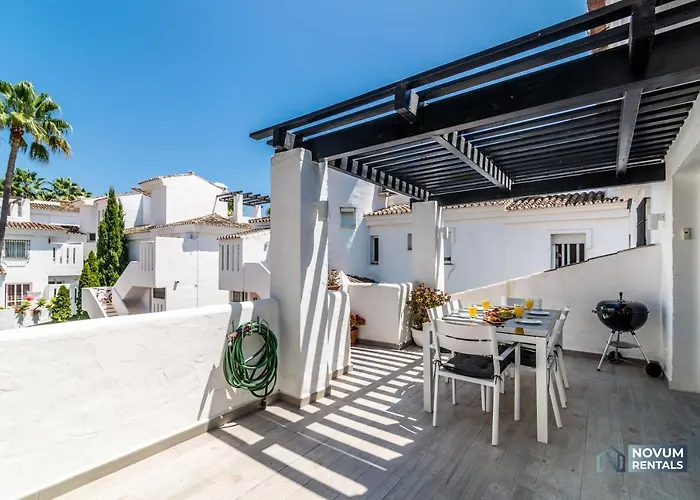 アパート Renovated Penthouse In Naranjos マルベーリャ
